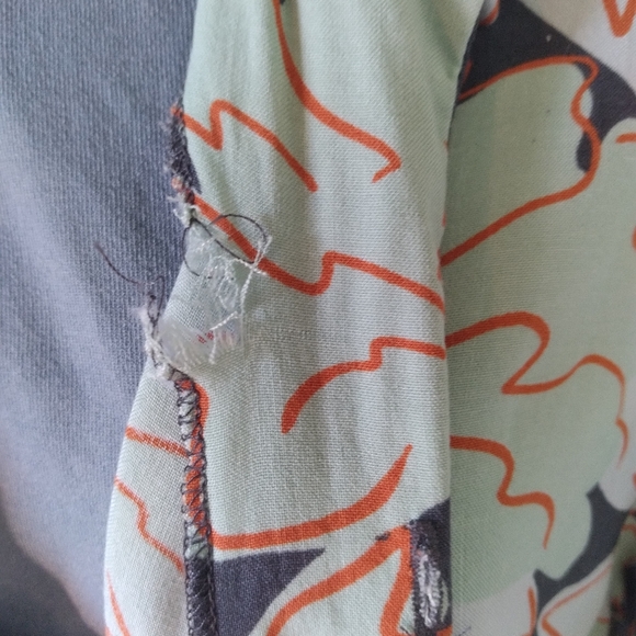 TOPMAN FLORAL SHORT SLEEVE BUTTON UP CAMP SHIRT - Picture 5 of 8